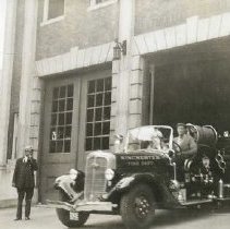 1935 Ahrens Fox Pumper