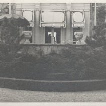 Beach side of residence/Charlt