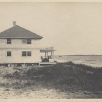 Beach front residence/Wstp.