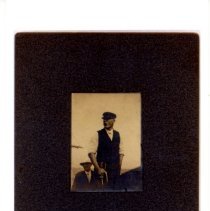 Man playing horseshoes