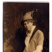 Sitting portrait of a woman