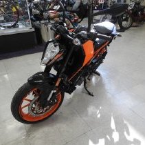 2023 KTM 200 DUKE