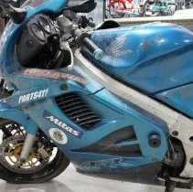 Veronica Feeling's 1994 Honda VFR750F