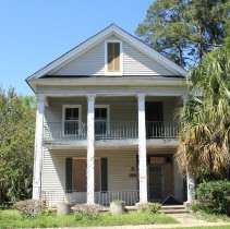 West Calhoun Street - 308 Front