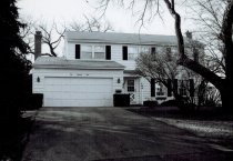 105 East Hawthorne Court