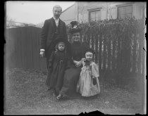 Lin Alburger & family, photo by Alice Austen, 1893