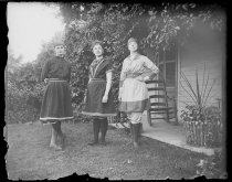 Alice, Violet, and Caroline, photo by Alice Austen, 1890