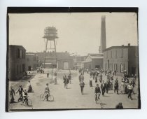12:00 o'clock noon linoleum works, photo by Willard D. Decker, ca. 1900