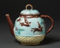 teapot, view with spout at left
