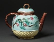 teapot, view with spout at right