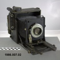 Camera, Press