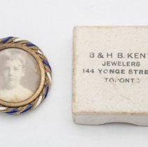locket and original package box