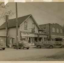 Storefronts on Lorne Park Road