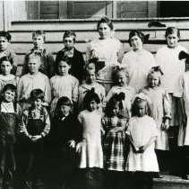 St. Louis Class Portrait, 1915