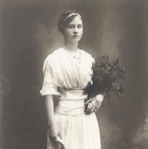 Elsie Leard Postcard