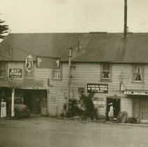 Bodega Bay Store