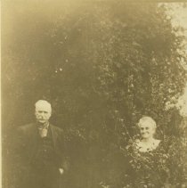 Members of Cummings Family on Piper St.