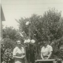 Elva Scott and Wilda Ray Scott Vincent