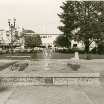 Healdsburg Plaza Fountain