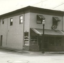 318 & 320 Center St.