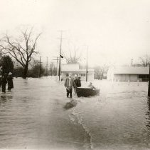 Flood Victims Rescued