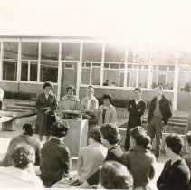 Exchange Students Gather at HHS