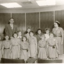 Visit of City Hall by Brownie Troop 23