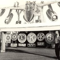 Chamber of Commerce Sign at Healdsburg's Entrance