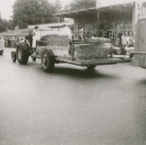 Alexander Valley 4-H Club Float in Fair Parade