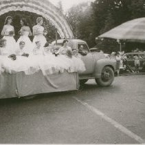 Rainbow Girls Float in Fair Parade
