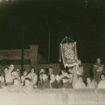 Windsor 4-H Club Makes Scrap Books for Oak Knoll Hospital Children