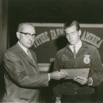 FFA Member David Knecht Receives Award