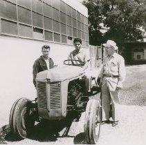 Healdsburg Chapter FFA Receives Tractor from Lampson
