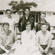 Healdsburg Chapter FFA Members and Chapter Sweetheart