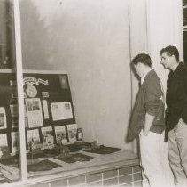 Healdsburg Chapter FFA Members Place Window Display for National FFA Week
