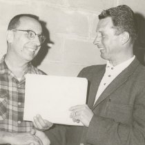 Dewey Giovannoni Wins Award