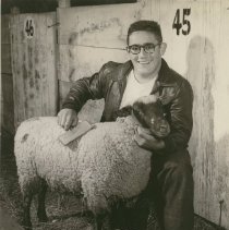 Adolph Bertoli Wins Bank of America Scholarship