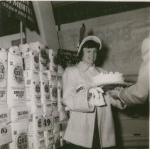 Mrs. George Hildebrand Wins National Contest