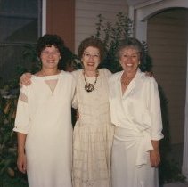 Melva, Dee and Berle