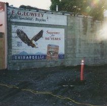 Ghirardelli Chocolate Ad on Building