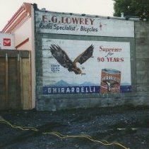 Ghirardelli Chocolate Ad on Building