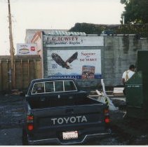 Ghirardelli Chocolate Ad on Building