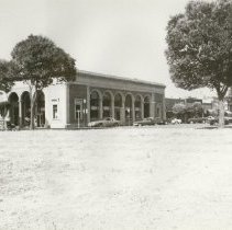 Plaza Commercial District