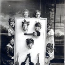 HHS Ukulele Club, 1916