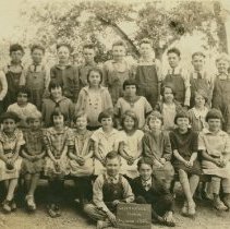 Geyserville Grammar School, 3rd and 4th Grade Classes, 1926