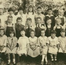 Geyserville Grammar School 1st & 2nd Grades, 1923