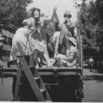 Squeedunks on parade