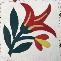 9 patch quilt top with squash blossoms