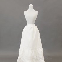 Frc_histpieces_1986.09.101_frt_web