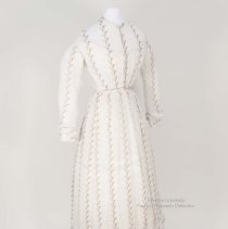 Sprigged muslin day dress FRC2014.07.409
